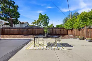 2992 Vivian Ln, San Jose, CA 95124 - Photo 40