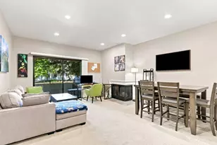 4671 Albany Cir 109, San Jose, CA 95129 - Photo 2
