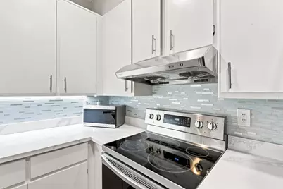 4671 Albany Cir 109, San Jose, CA 95129 - Photo 8