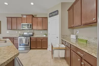 420 Alicante Dr, Hollister, CA 95023 - Photo 10