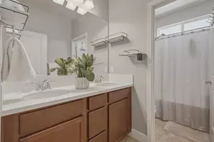 420 Alicante Dr, Hollister, CA 95023 - Photo 38