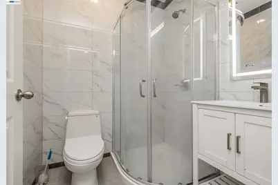 1720 46th Ave, Oakland, CA 94601 - Photo 24