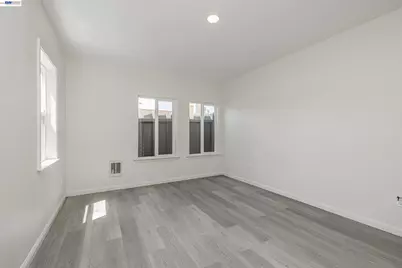 1720 46th Ave, Oakland, CA 94601 - Photo 20