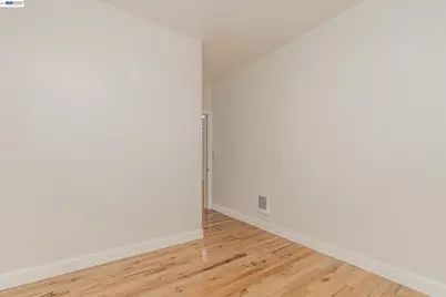 1720 46th Ave, Oakland, CA 94601 - Photo 12