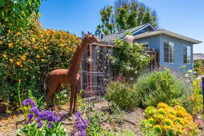 703 Seaside St, Santa Cruz, CA 95060 - Photo 2