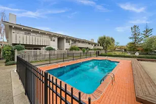 255 S Rengstorff Ave 2, Mountain View, CA 94040 - Photo 22