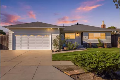 788 Bedford Dr, Salinas, CA 93901 - Photo 2