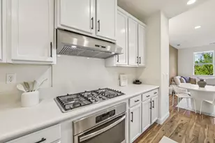 391 Charles Morris Ter, Sunnyvale, CA 94085 - Photo 12