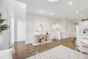 391 Charles Morris Ter, Sunnyvale, CA 94085 - Photo 6