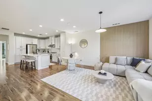 391 Charles Morris Ter, Sunnyvale, CA 94085 - Photo 4