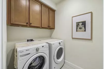 391 Charles Morris Ter, Sunnyvale, CA 94085 - Photo 16