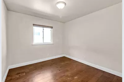 141 Pecks Ln, South San Francisco, CA 94080 - Photo 8
