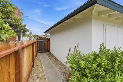 25 Bronson St, Watsonville, CA 95076 - Photo 16