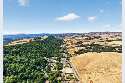 25489 Palomares Rd, Castro Valley, CA 94552 - Photo 14