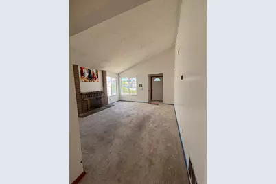 1195 Spiro Dr, San Jose, CA 95116 - Photo 2