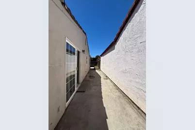 1195 Spiro Dr, San Jose, CA 95116 - Photo 20
