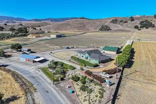 991 Riverside Rd, Hollister, CA 95023 - Photo 2