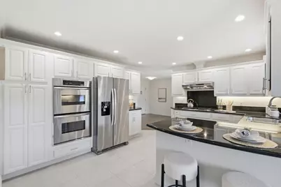 66 Club Dr, San Carlos, CA 94070 - Photo 14
