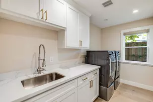 2886 Emerson St, Palo Alto, CA 94306 - Photo 18