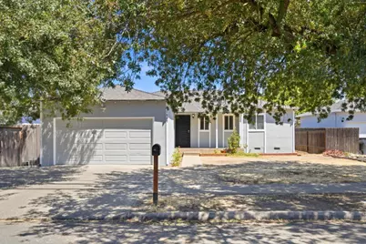 1909 Evergreen Ave, Modesto, CA 95350 - Photo 2