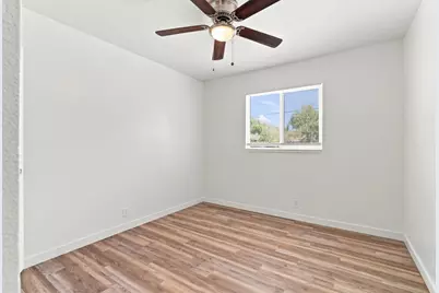 1909 Evergreen Ave, Modesto, CA 95350 - Photo 20