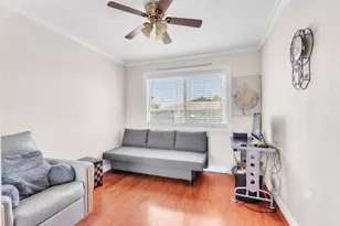 1327 Scossa Ave 4, San Jose, CA 95118 - Photo 14