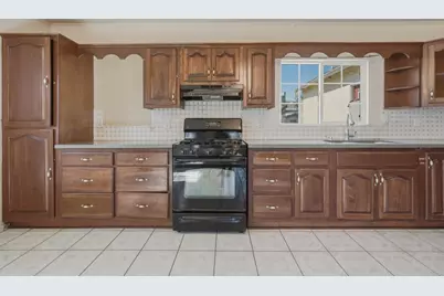 818 East St, Salinas, CA 93905 - Photo 10