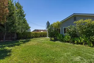 947 Glennan Dr, Redwood City, CA 94061 - Photo 30