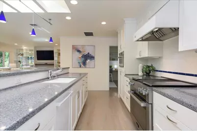 947 Glennan Dr, Redwood City, CA 94061 - Photo 10