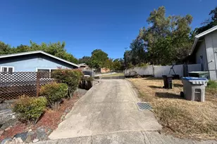 1625 Palm Dr, Lakeport, CA 95453 - Photo 2