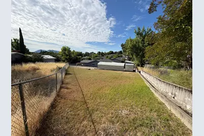 1625 Palm Dr, Lakeport, CA 95453 - Photo 4