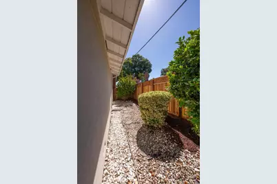 1657 Nightingale Ave, Sunnyvale, CA 94087 - Photo 24