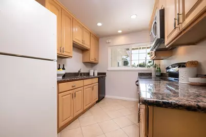 1657 Nightingale Ave, Sunnyvale, CA 94087 - Photo 10
