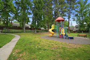 10977 Northseal Square, Cupertino, CA 95014 - Photo 26