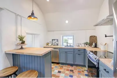 10095 Monterey Rd, Gilroy, CA 95020 - Photo 12