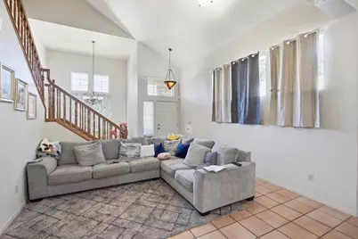 725 Everest St, Los Banos, CA 93635 - Photo 4