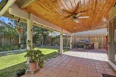 725 Everest St, Los Banos, CA 93635 - Photo 16