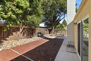 1385 Kelly Park Cir, Morgan Hill, CA 95037 - Photo 36
