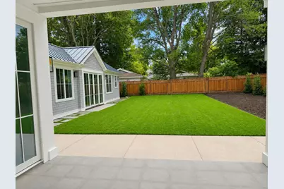 595 Hobart St, Menlo Park, CA 94025 - Photo 2