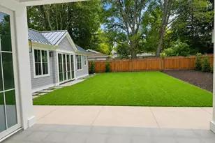 595 Hobart St, Menlo Park, CA 94025 - Photo 2