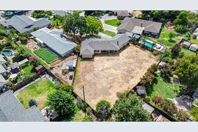 2724 Doris Ct, Carmichael, CA 95608 - Photo 40