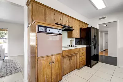 2724 Doris Ct, Carmichael, CA 95608 - Photo 18