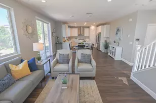 305 E Forsythia Way, Mountain House, CA 95391 - Photo 4