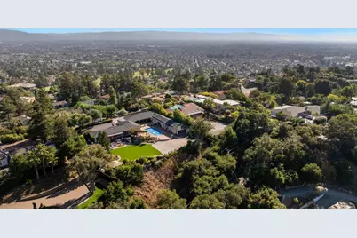 11081 Enchanto Vista Dr, San Jose, CA 95127 - Photo 36