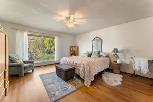 11081 Enchanto Vista Dr, San Jose, CA 95127 - Photo 16