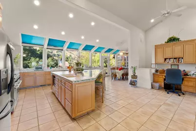 11081 Enchanto Vista Dr, San Jose, CA 95127 - Photo 8