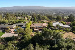 11081 Enchanto Vista Dr, San Jose, CA 95127 - Photo 28