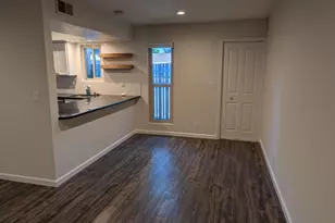 225 Red Oak Dr N, Sunnyvale, CA 94086 - Photo 18