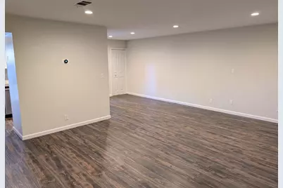 225 Red Oak Dr N, Sunnyvale, CA 94086 - Photo 16