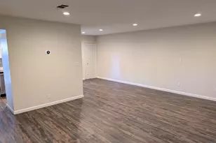 225 Red Oak Dr N, Sunnyvale, CA 94086 - Photo 16